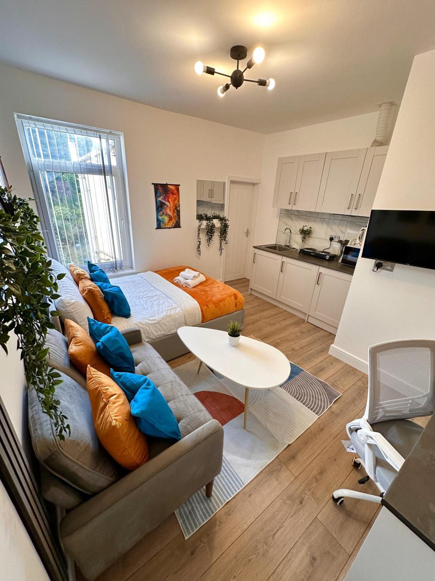R4 Luxury Studio En-Suite Room In Harborne Lane By Queen Elizabeth Hospital Birmingam Exterior foto