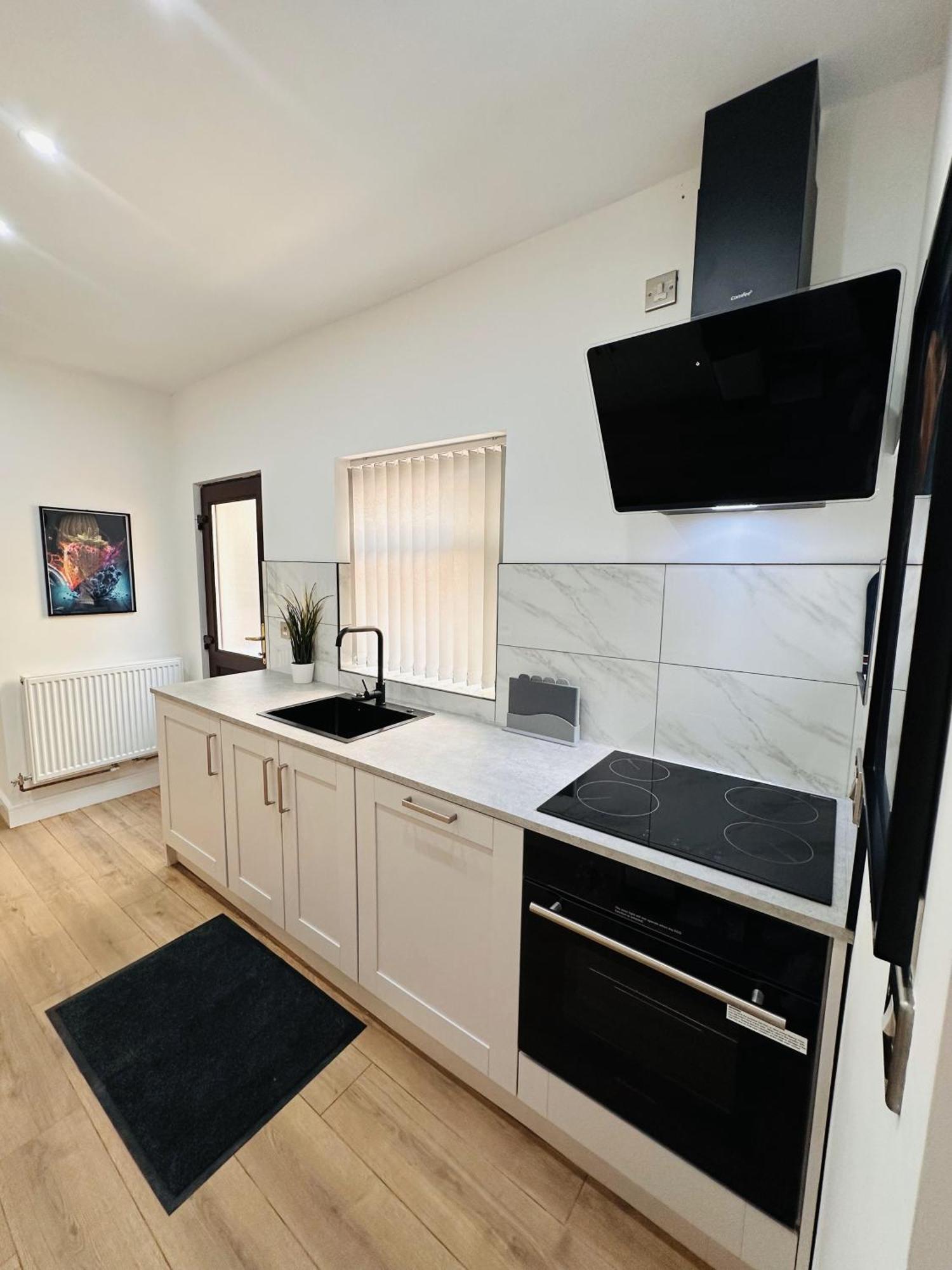 R4 Luxury Studio En-Suite Room In Harborne Lane By Queen Elizabeth Hospital Birmingam Exterior foto